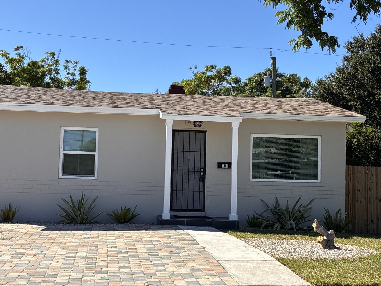 Move In Ready 2/1 In The Heart Of St. Pete property image