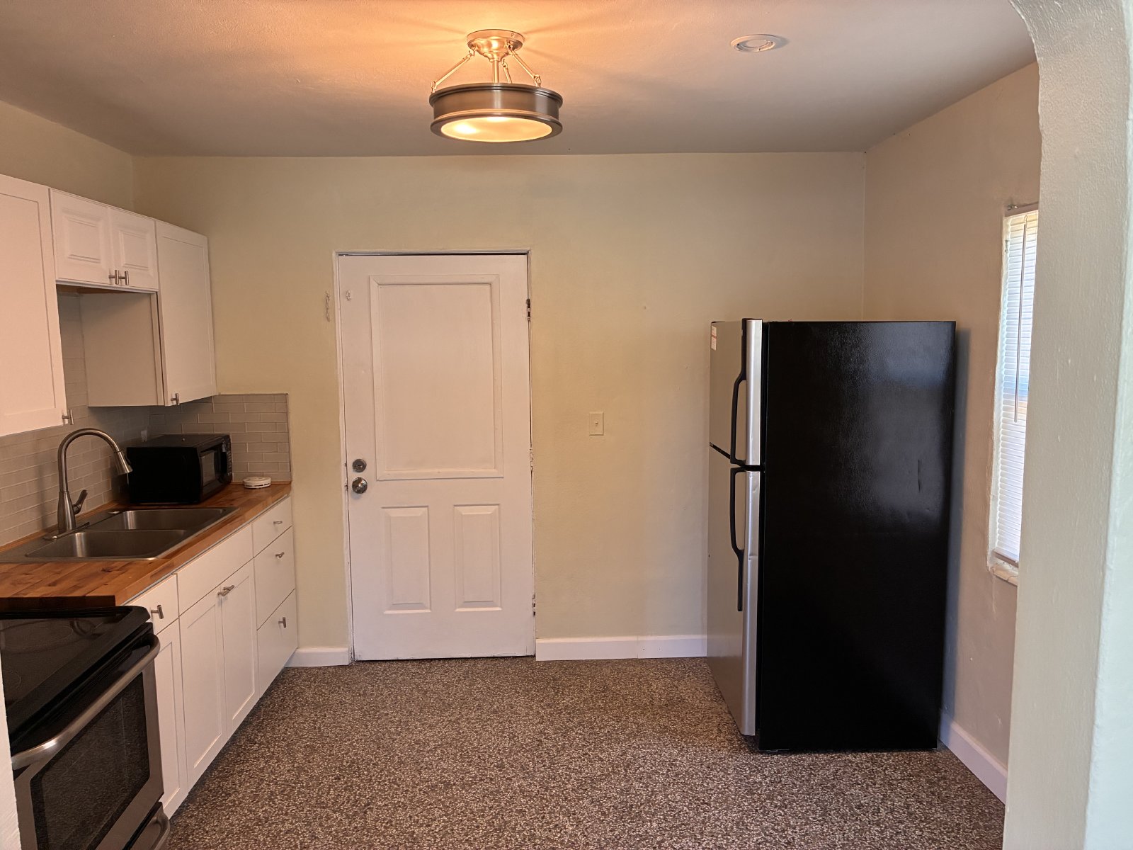 Move In Ready 2/1 In The Heart Of St. Pete property image