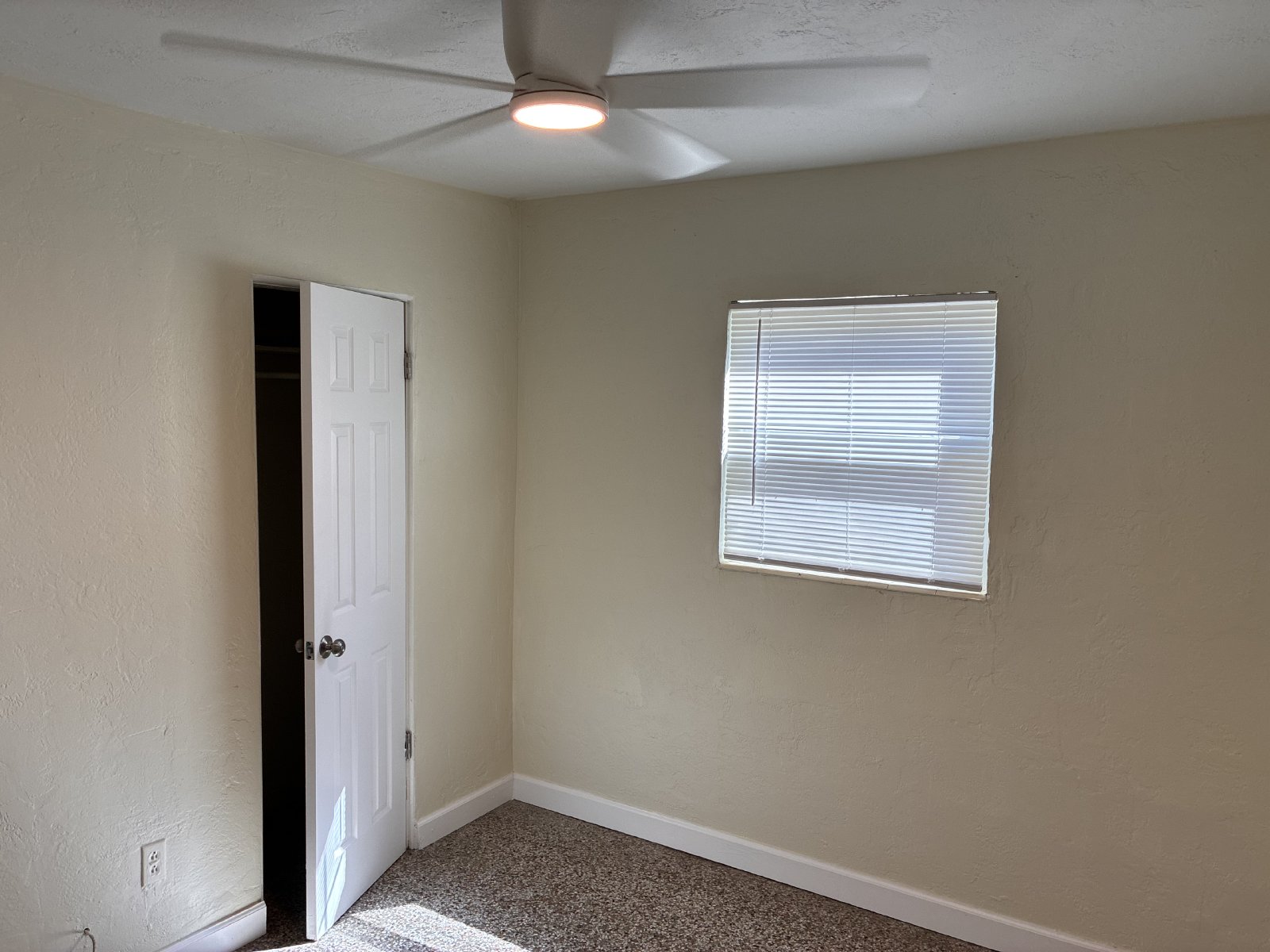 Move In Ready 2/1 In The Heart Of St. Pete property image