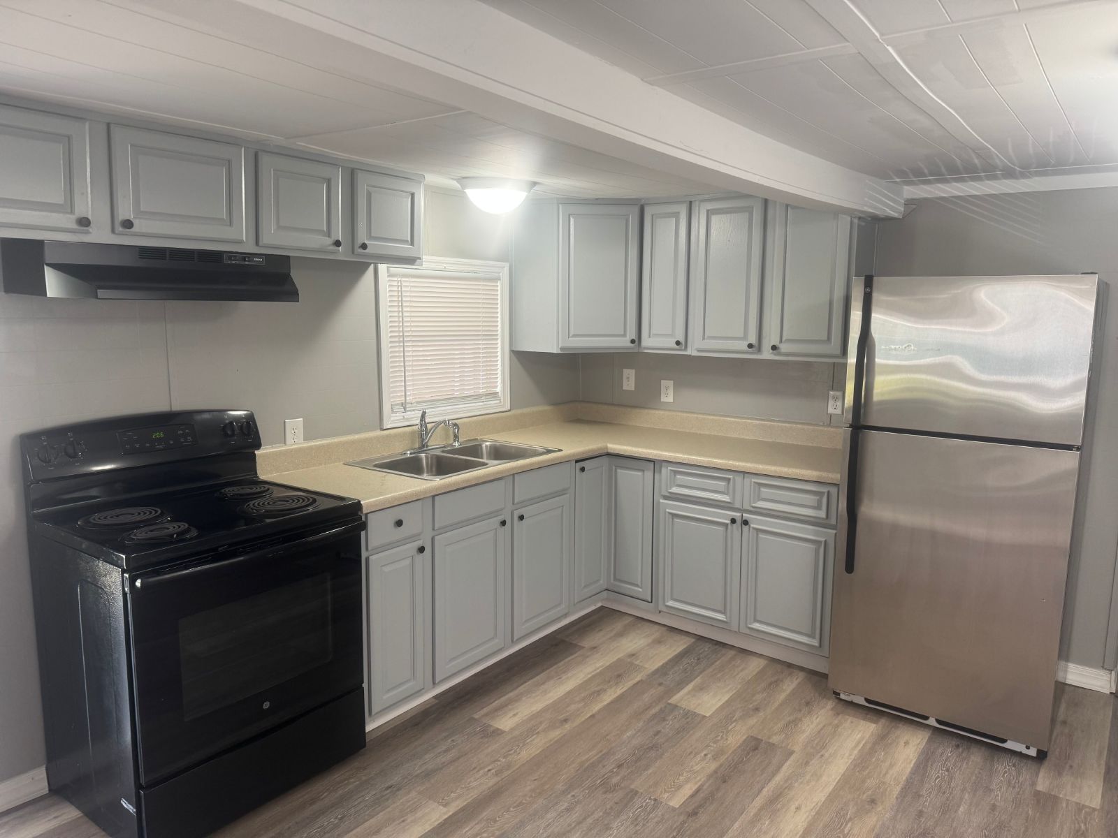 Charming 2 Bedroom 1 Bath Mobile Home In Brooksville property image