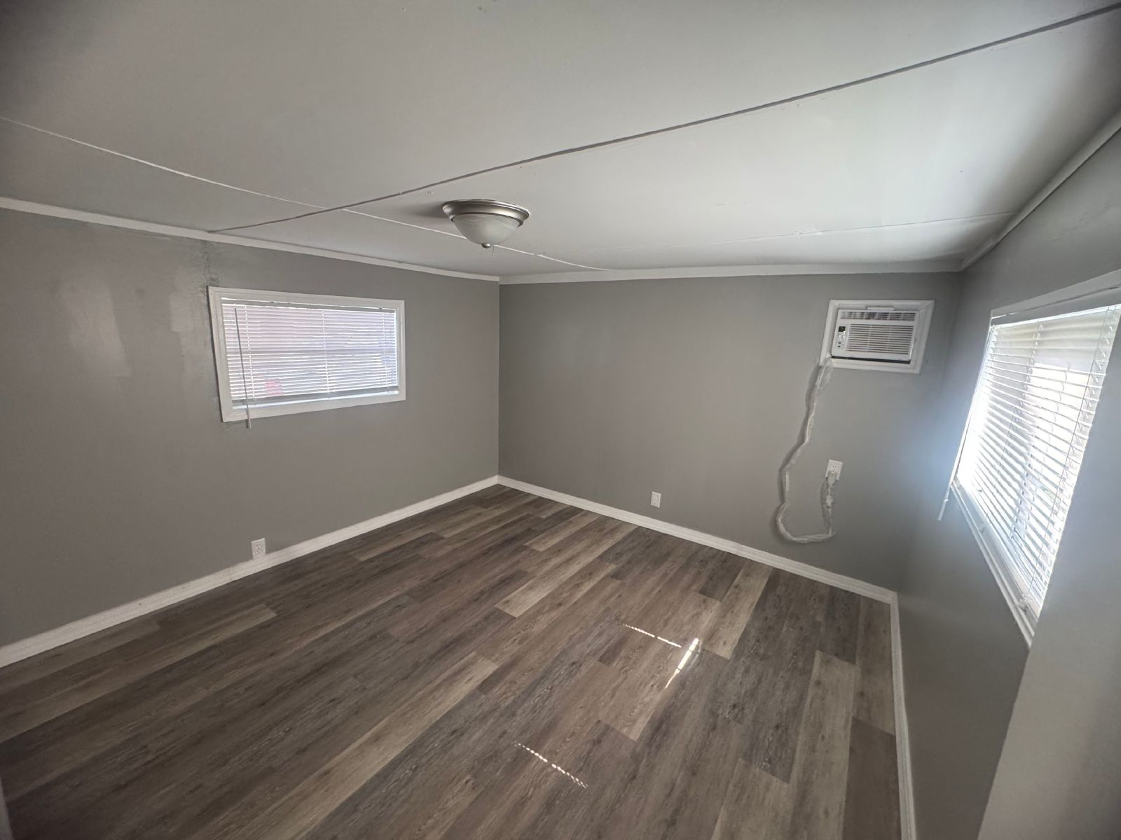 Charming 2 Bedroom 1 Bath Mobile Home In Brooksville property image