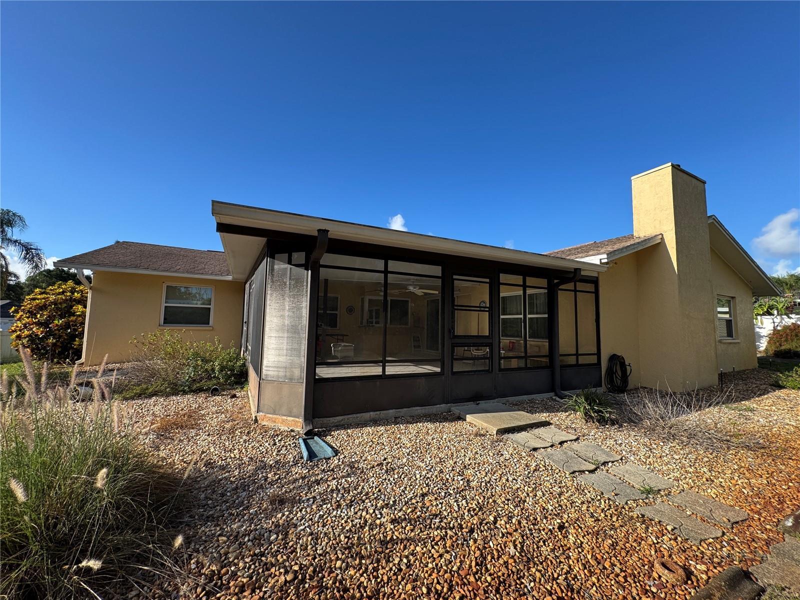 Beautiful 3/2/2 With Screened Lanai On Cul-de-sac property image
