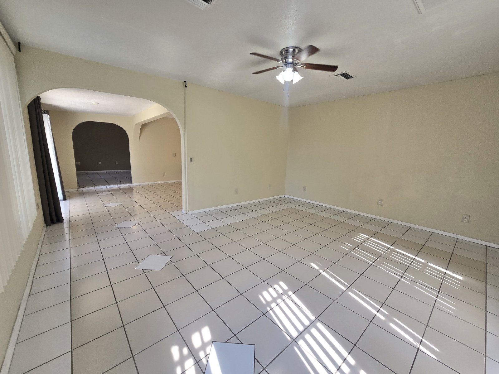 3/2/1/CP Available Now in Spring Hill! property image