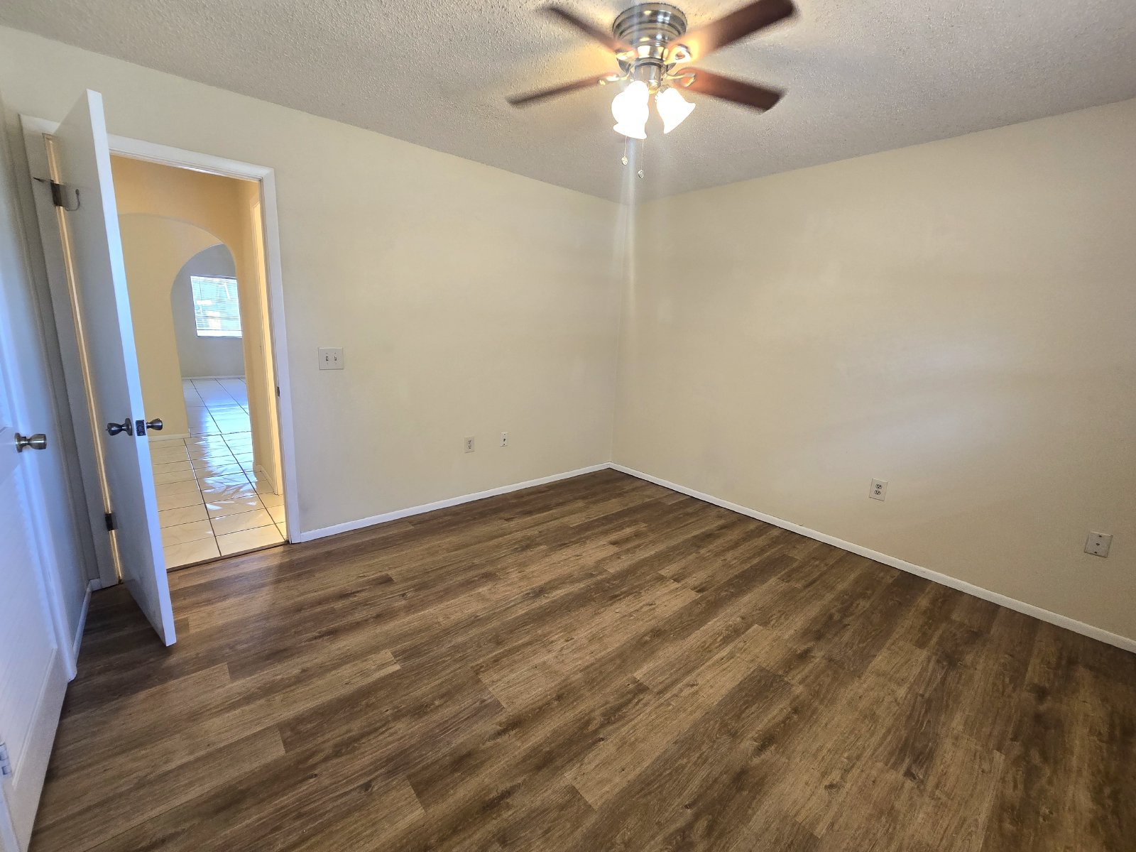 3/2/1/CP Available Now in Spring Hill! property image