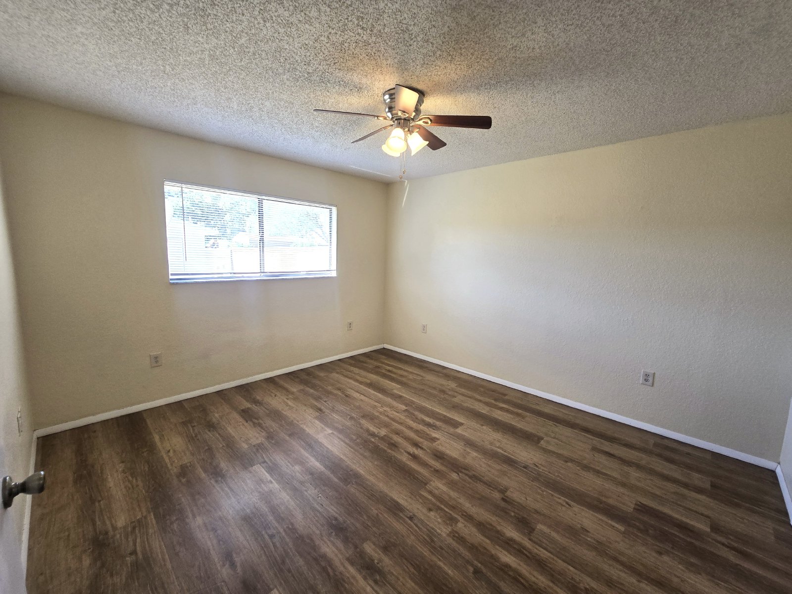 3/2/1/CP Available Now in Spring Hill! property image