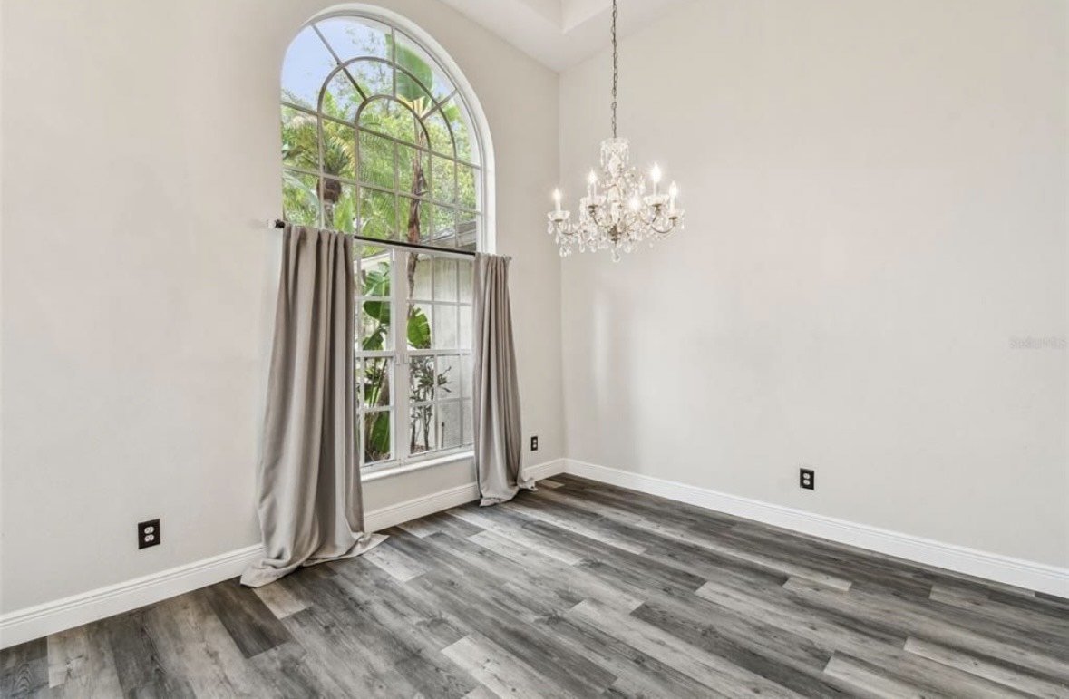 Gorgeous! Tampa Palms 4/3.5/2 Pool Home. property image