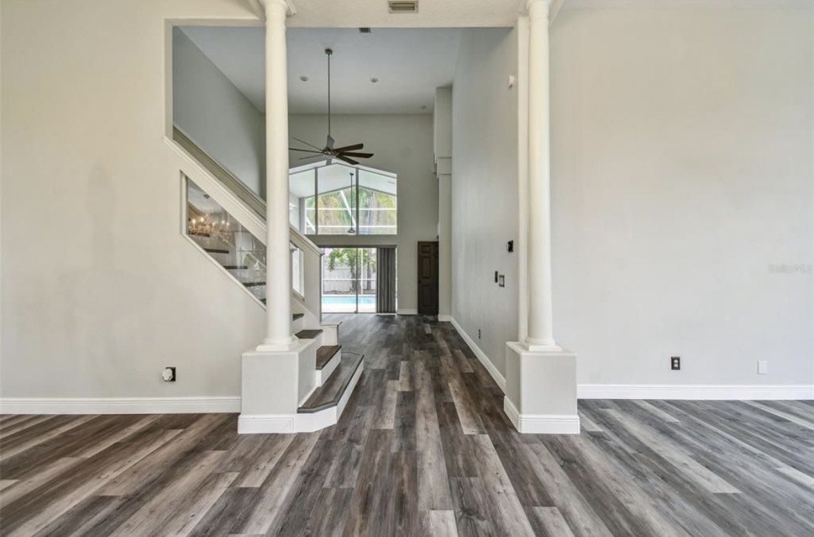 Gorgeous! Tampa Palms 4/3.5/2 Pool Home. property image