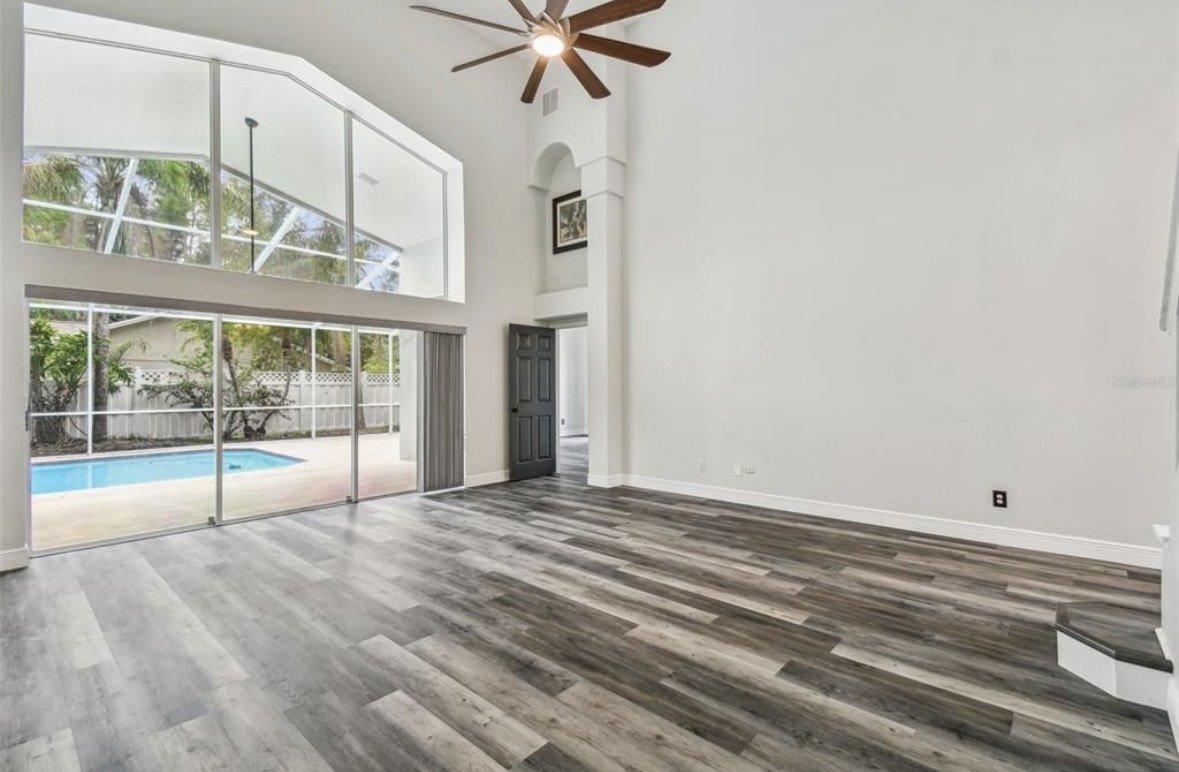 Gorgeous! Tampa Palms 4/3.5/2 Pool Home. property image