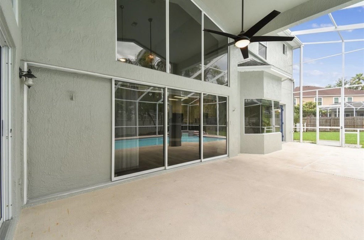 Gorgeous! Tampa Palms 4/3.5/2 Pool Home. property image