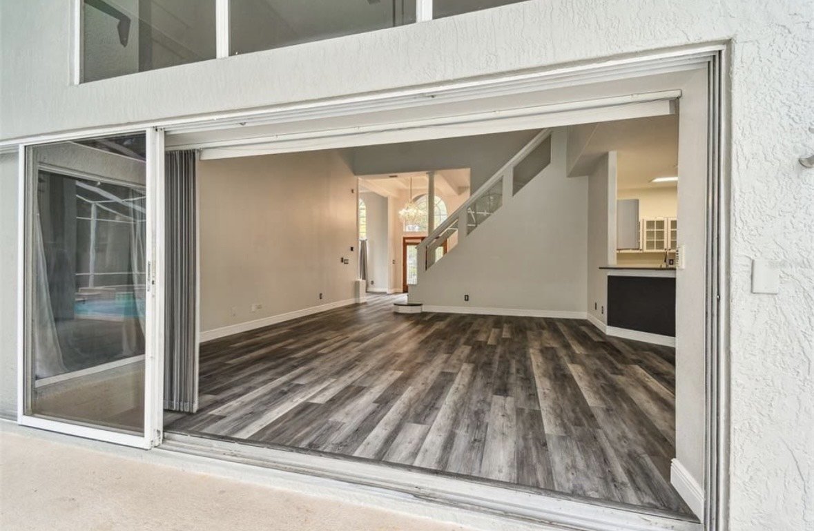 Gorgeous! Tampa Palms 4/3.5/2 Pool Home. property image