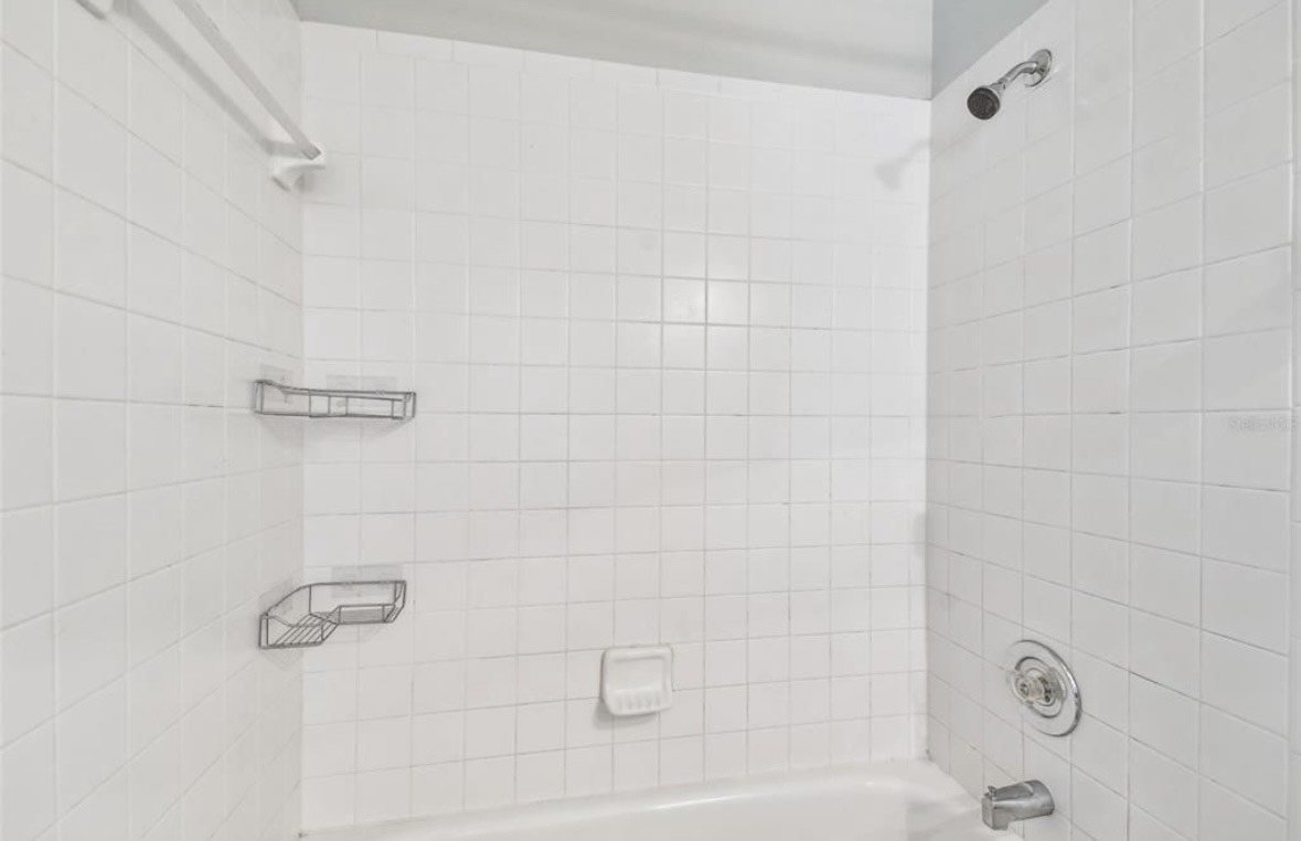 Gorgeous! Tampa Palms 4/3.5/2 Pool Home. property image