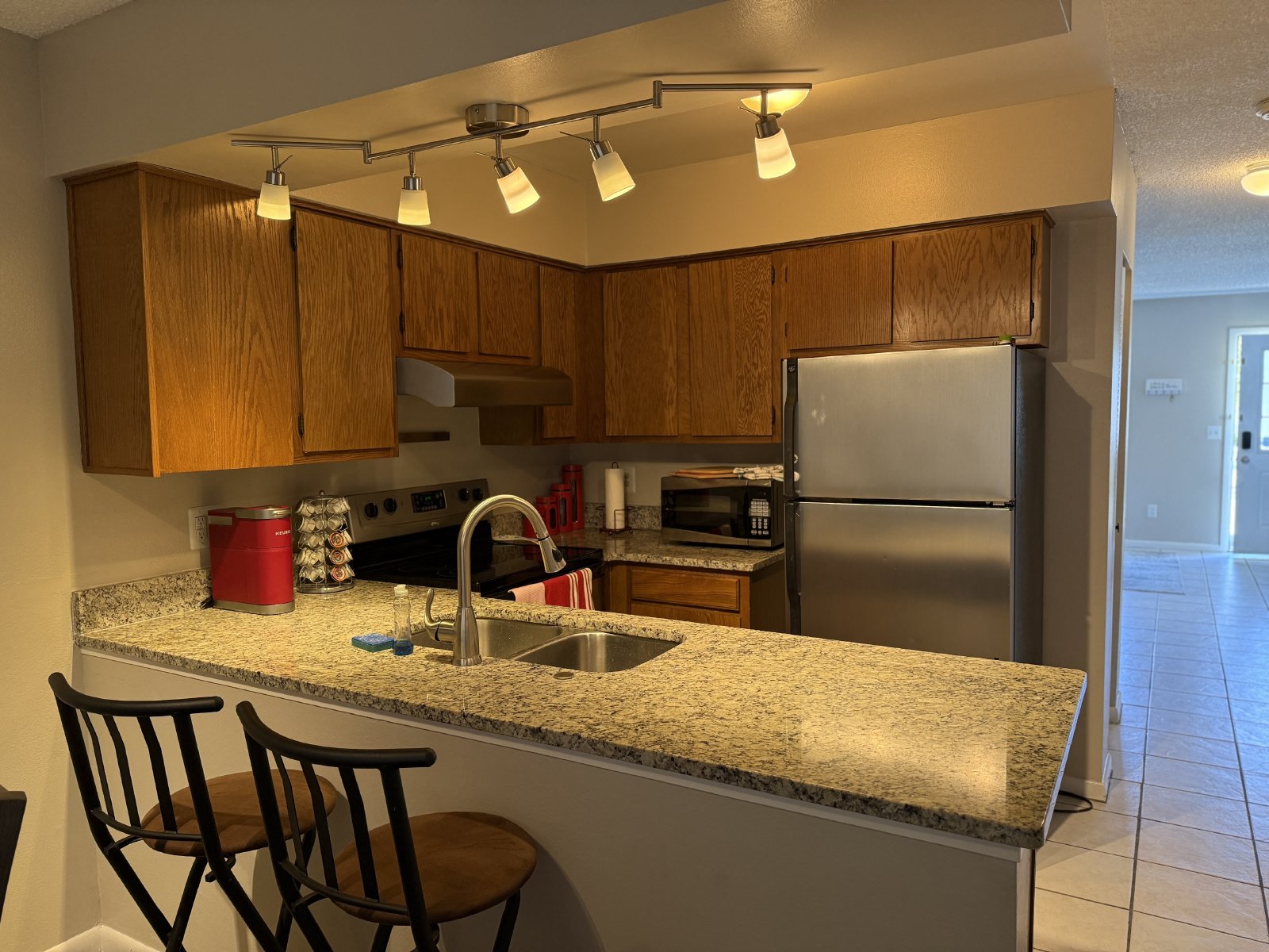 FURNISHED 2 Bedroom 2.5 Bath Townhouse Near USF property image