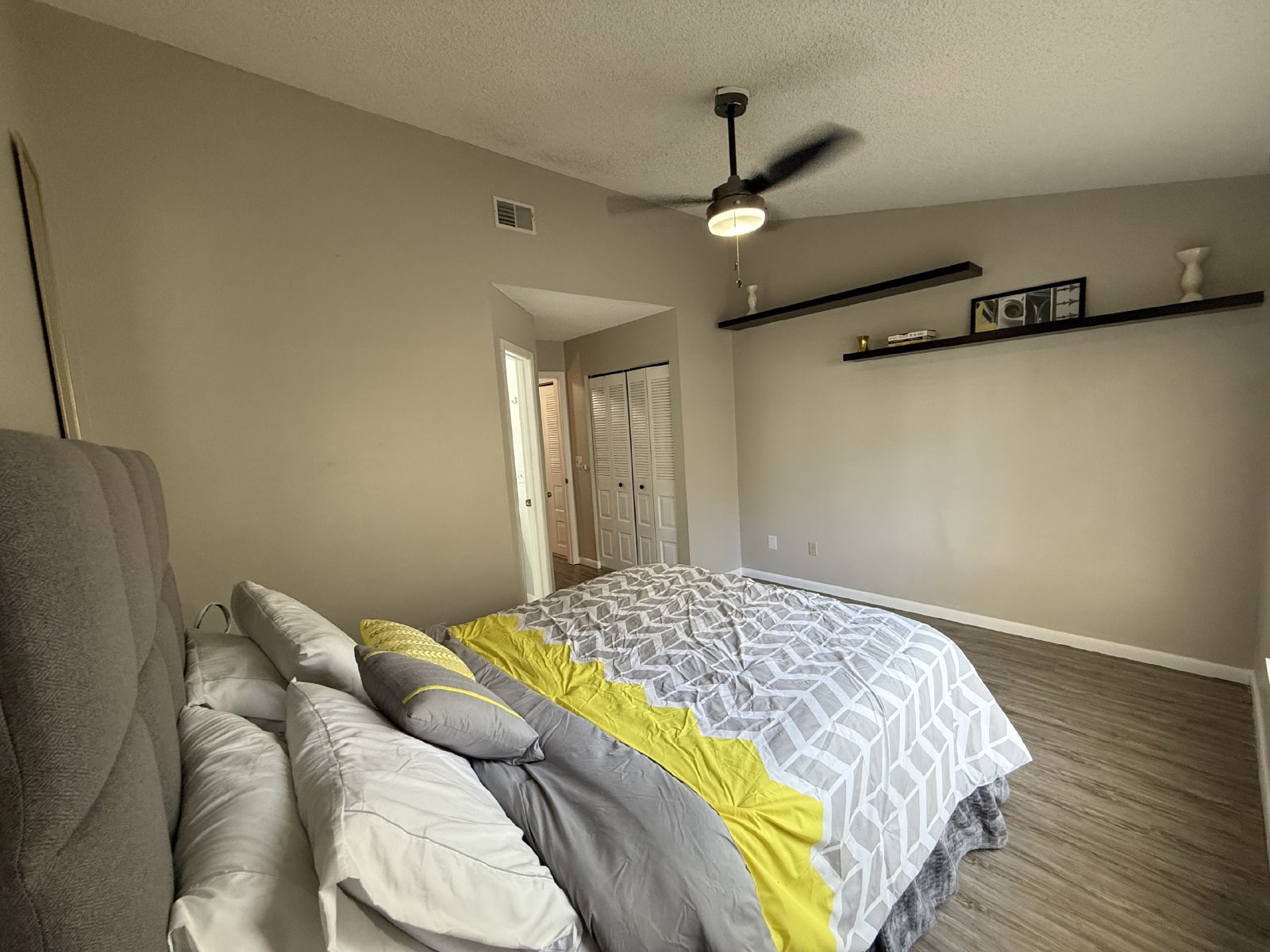 FURNISHED 2 Bedroom 2.5 Bath Townhouse Near USF property image