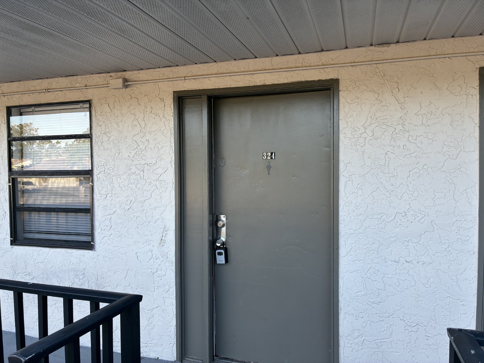 Cozy 1/1 Loft Style Apartment property image