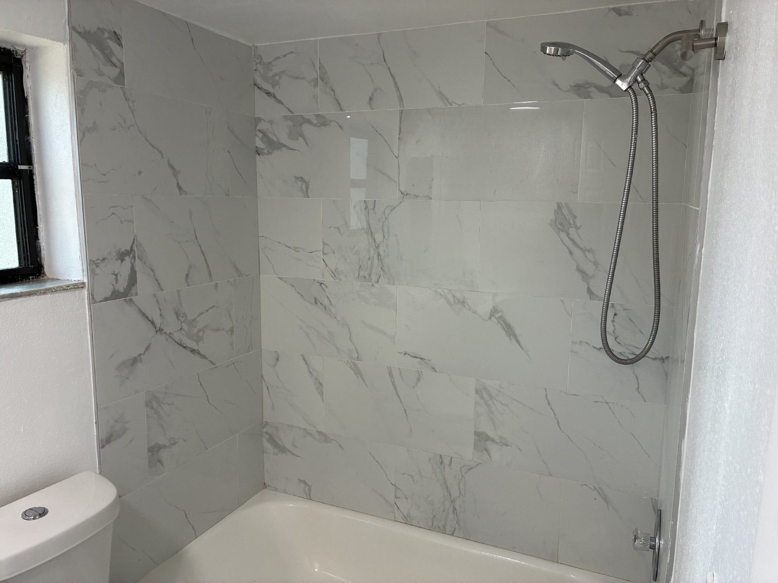 Cozy 1/1 Loft Style Apartment property image