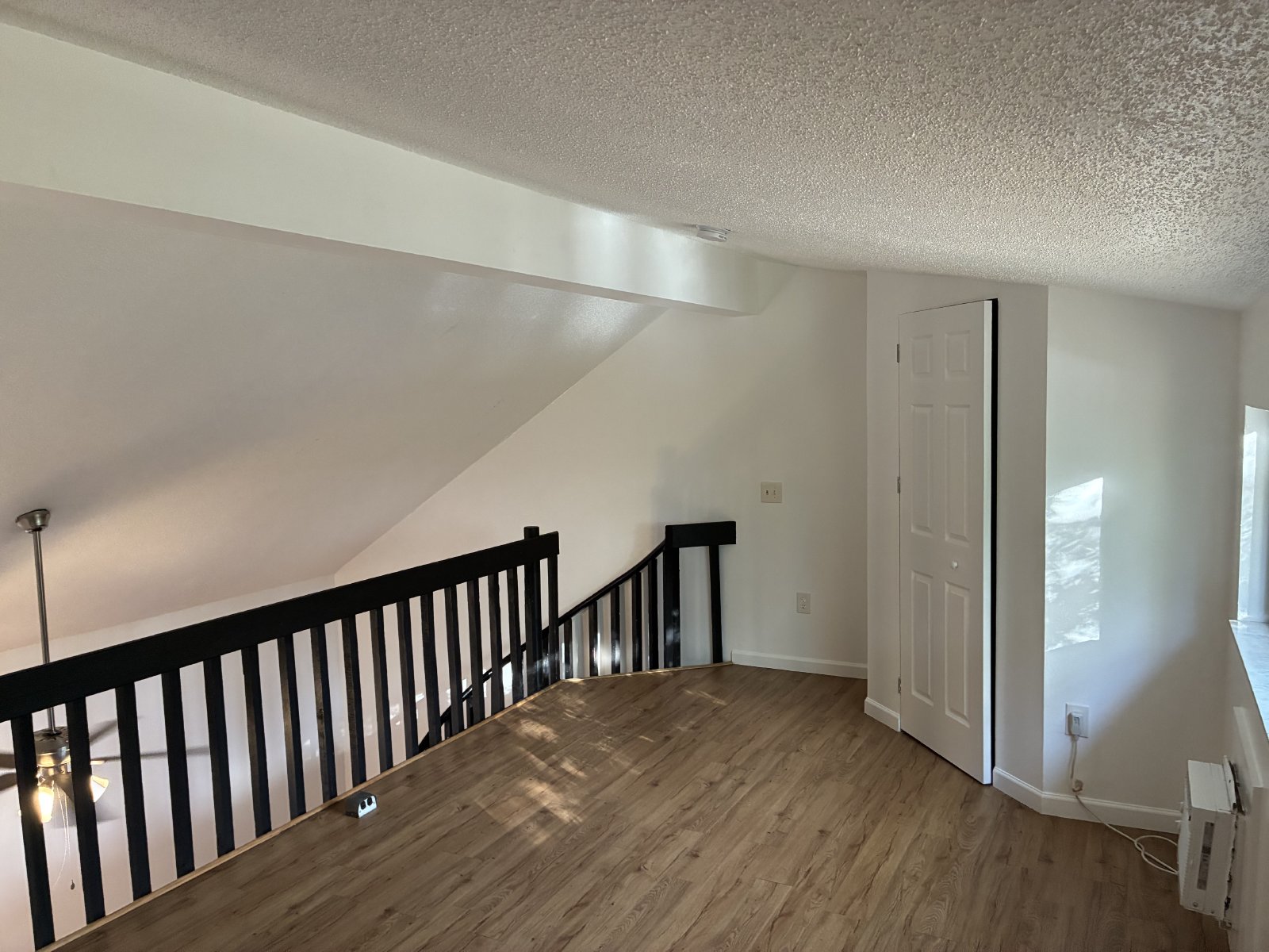 Cozy 1/1 Loft Style Apartment property image