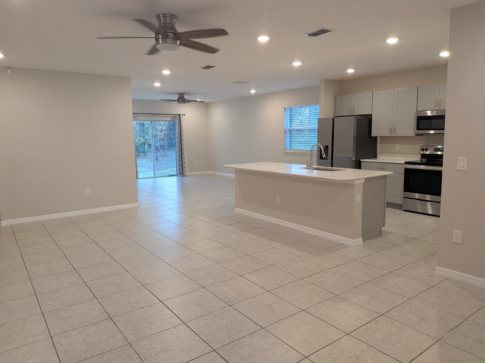 Nice 4/2 On Half Acre in Weeki Wachee property image