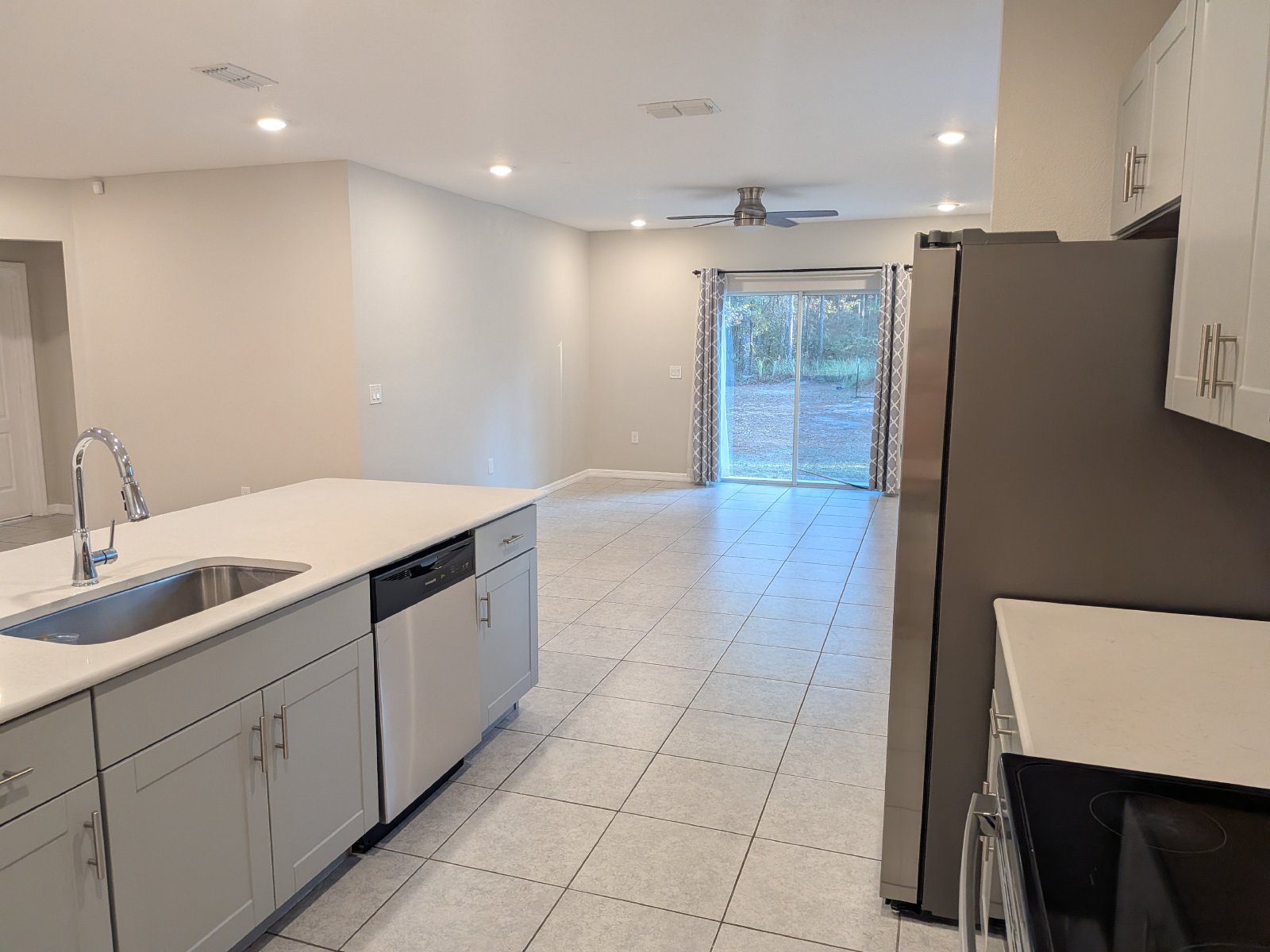 Nice 4/2 On Half Acre in Weeki Wachee property image