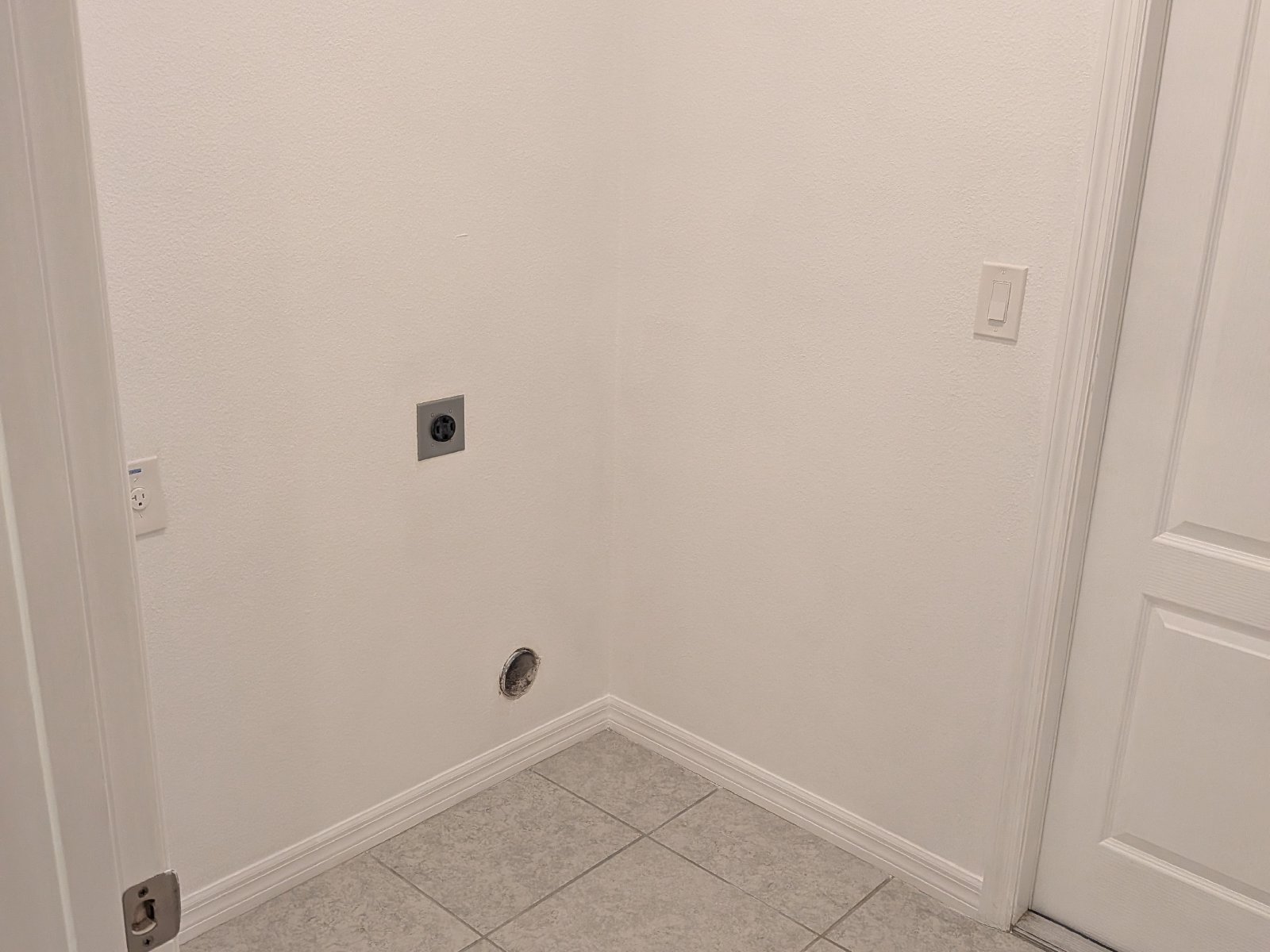 Nice 4/2 On Half Acre in Weeki Wachee property image