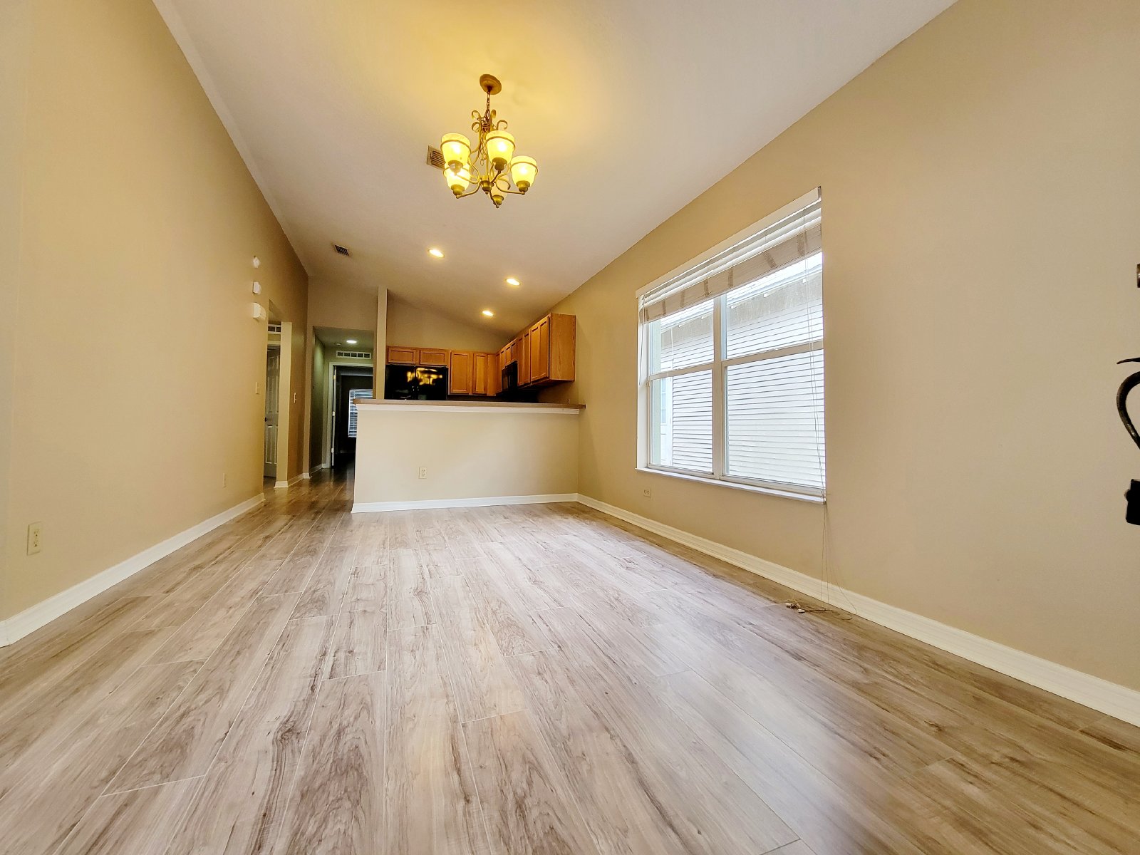 3/2 In Old West Tampa With Off Street Parking property image