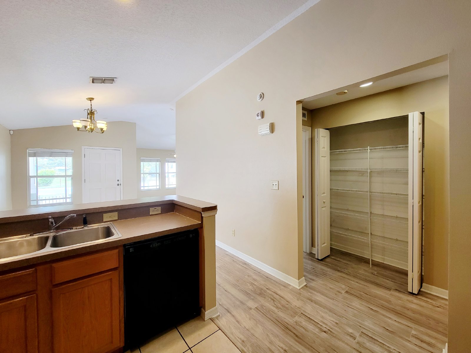 3/2 In Old West Tampa With Off Street Parking property image