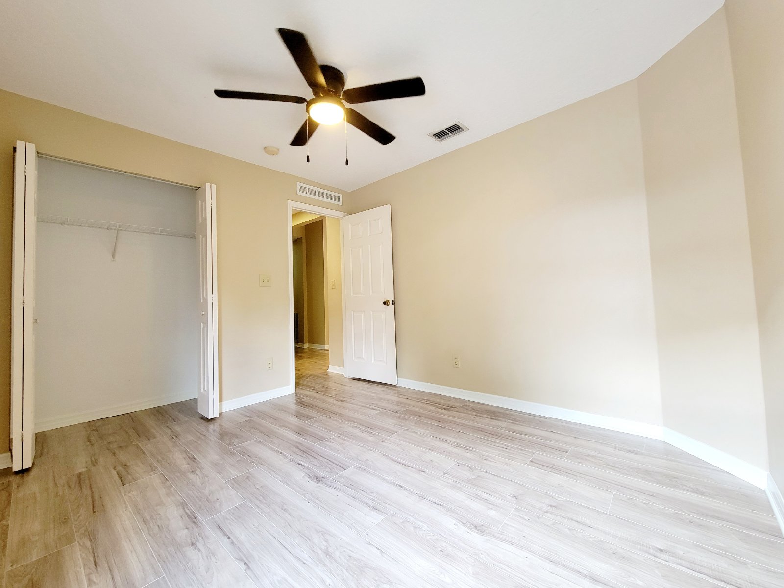 3/2 In Old West Tampa With Off Street Parking property image