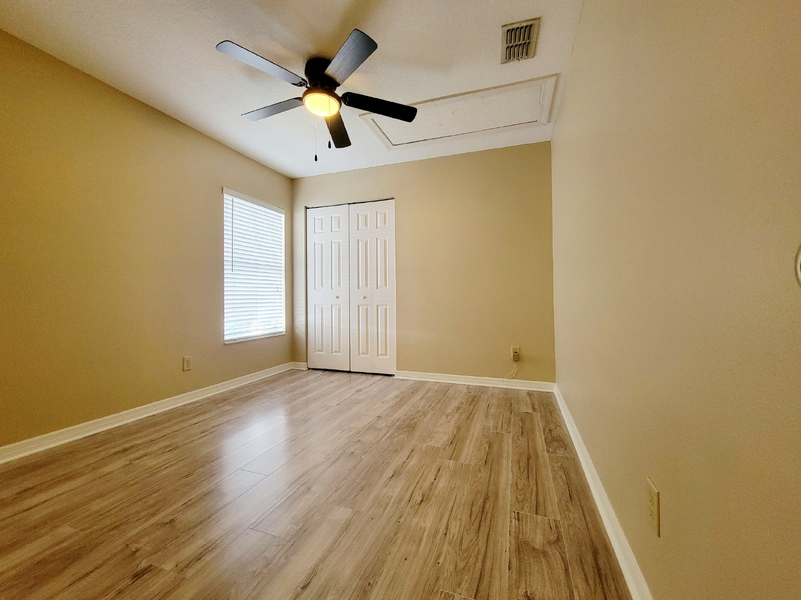 3/2 In Old West Tampa With Off Street Parking property image