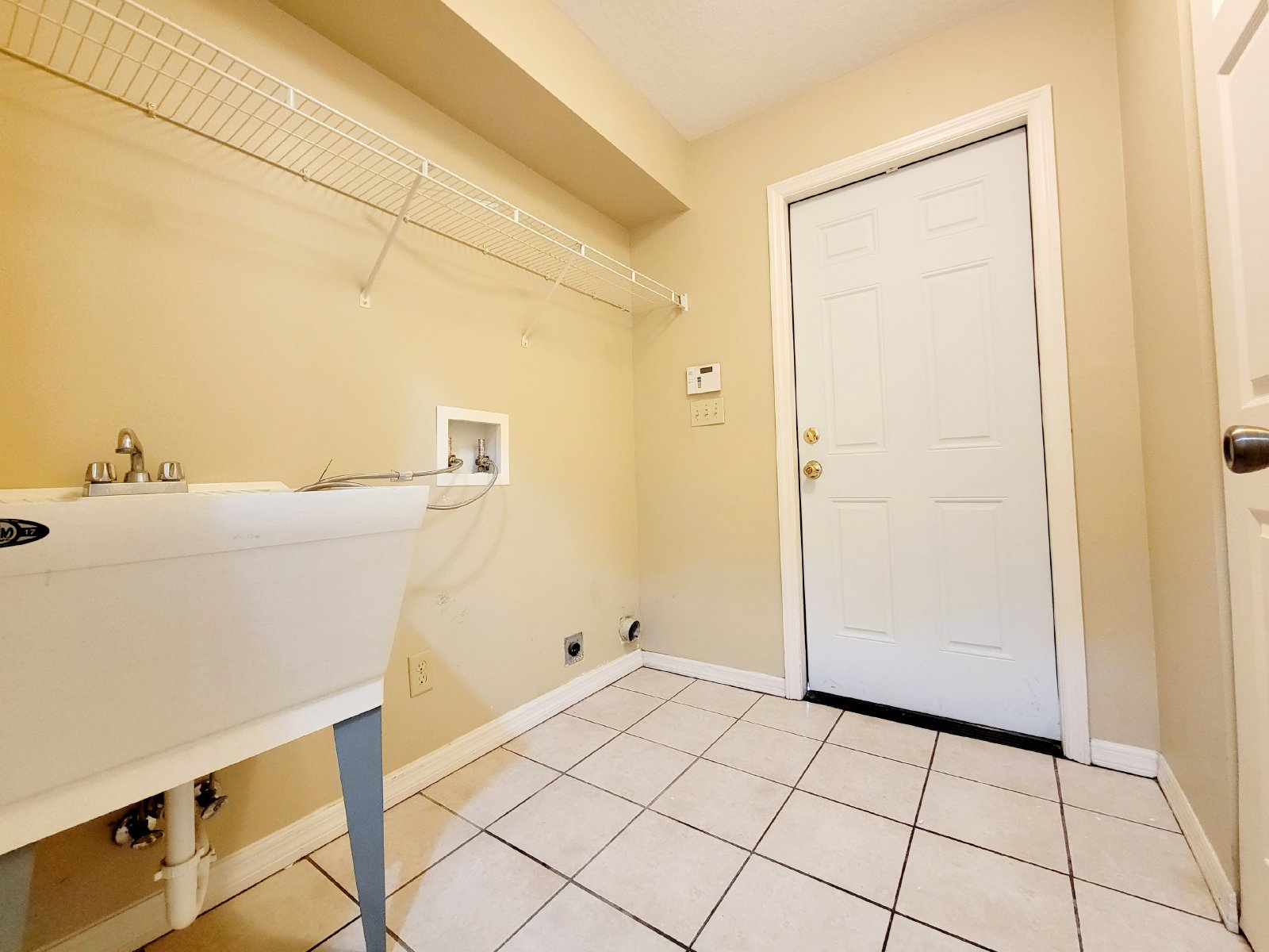 3/2 In Old West Tampa With Off Street Parking property image