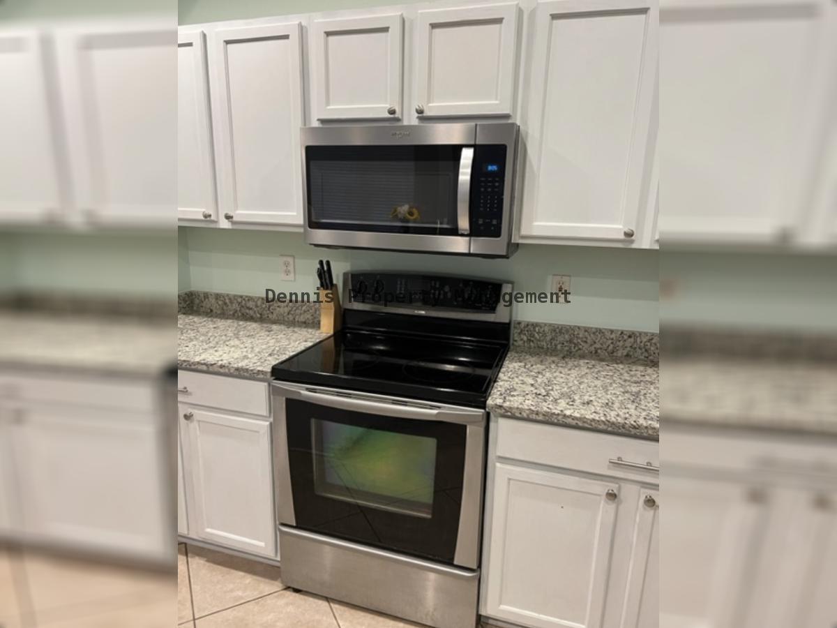 Fully Fenced 4br/3ba Pool Home For Rent Located In Valencia Gardens property image