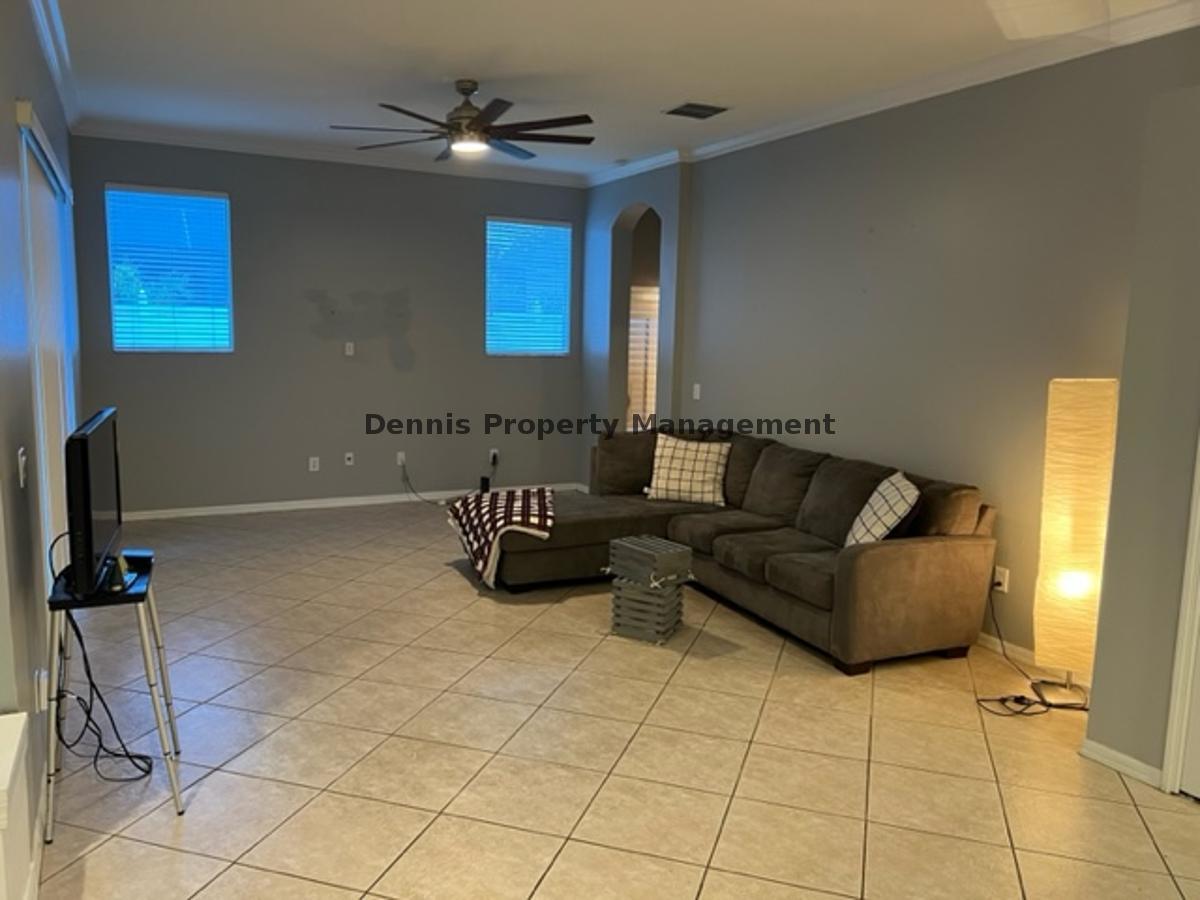 Fully Fenced 4br/3ba Pool Home For Rent Located In Valencia Gardens property image