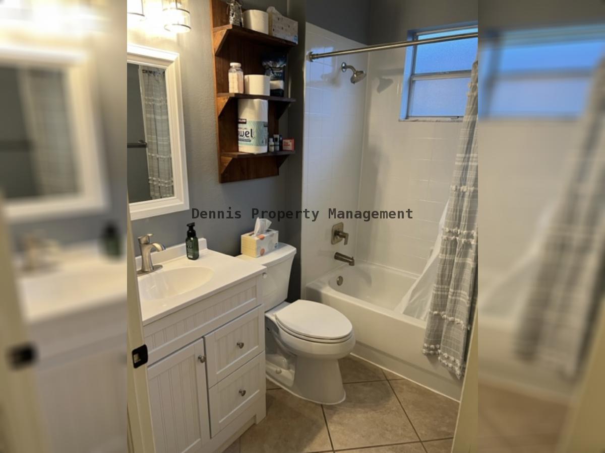 Fully Fenced 4br/3ba Pool Home For Rent Located In Valencia Gardens property image