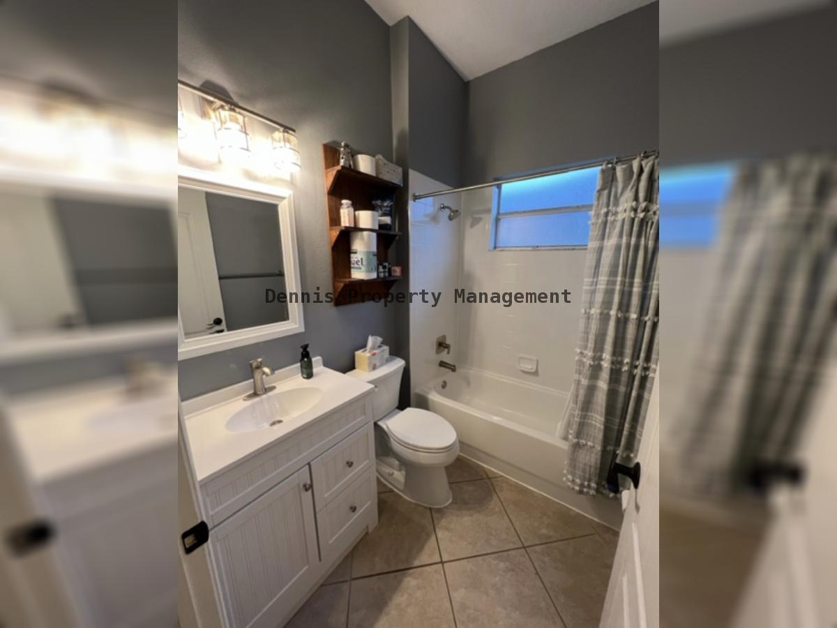 Fully Fenced 4br/3ba Pool Home For Rent Located In Valencia Gardens property image