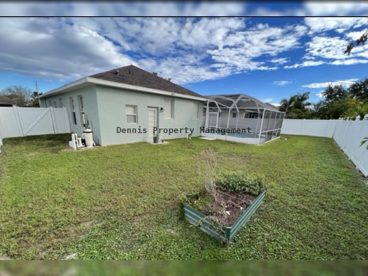 Fully Fenced 4br/3ba Pool Home For Rent Located In Valencia Gardens property image