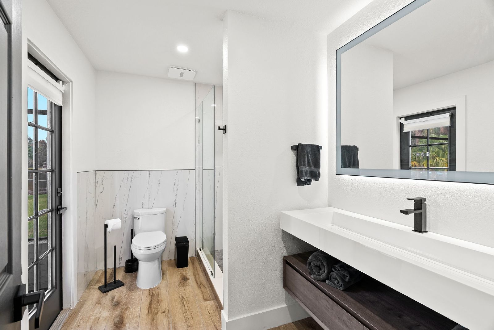 FIRST TIME Rental On Half Moon Lake!!! property image