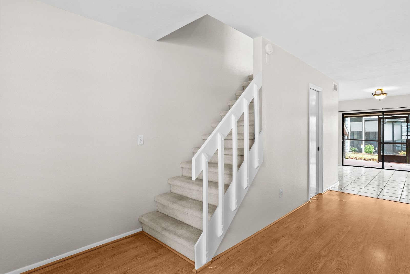 FIRST TIME RENTAL 3 BED 2.5 BATH TOWNHOUSE!!! property image