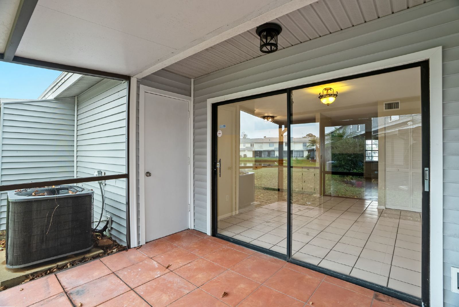 FIRST TIME RENTAL 3 BED 2.5 BATH TOWNHOUSE!!! property image