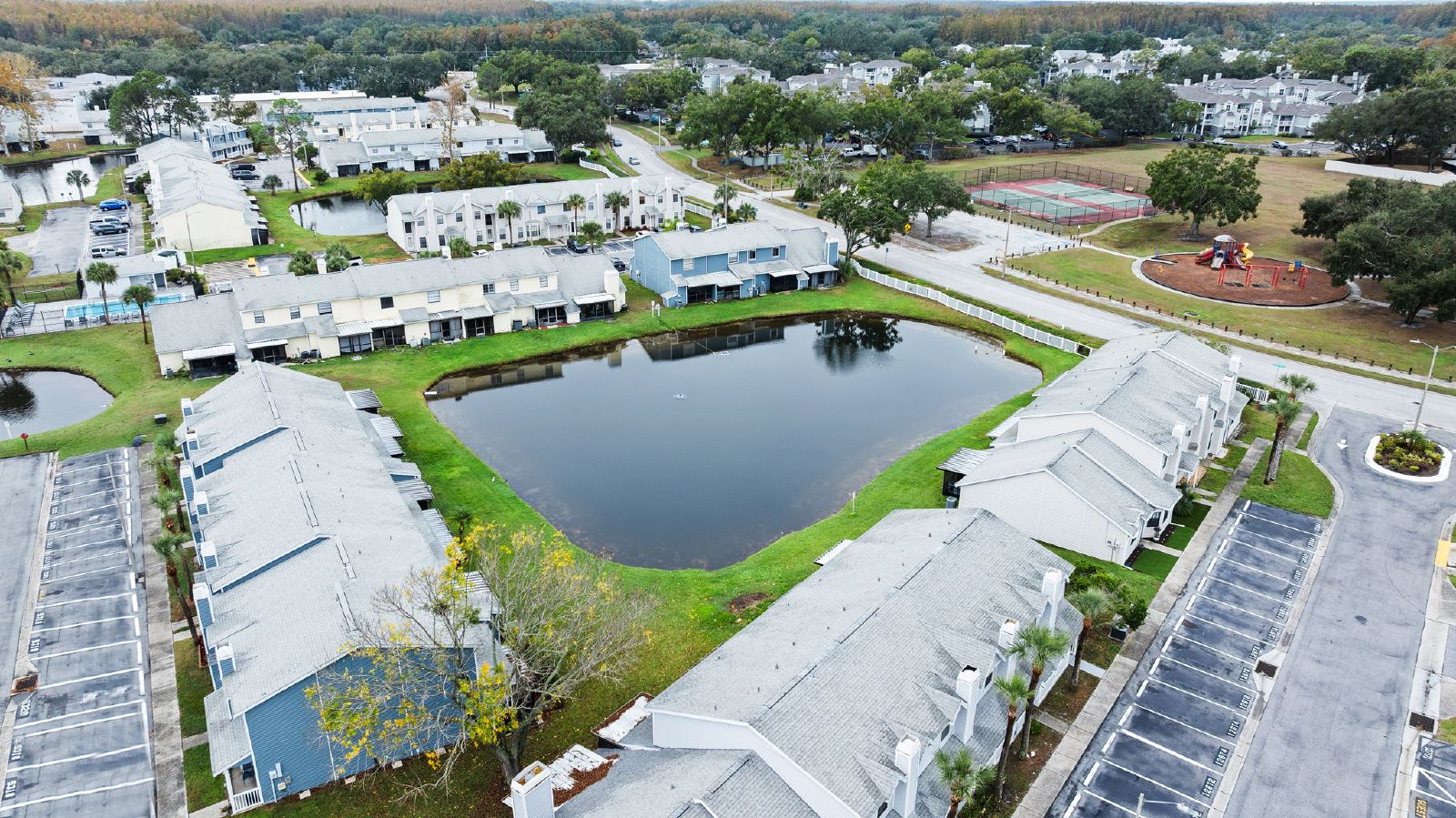 FIRST TIME RENTAL 3 BED 2.5 BATH TOWNHOUSE!!! property image