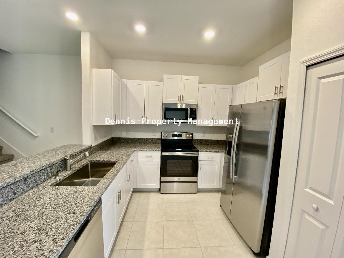 New 3 Bed 2.5 Bath, 1 Car Garage Luxury Townhouse In Mirada Community property image