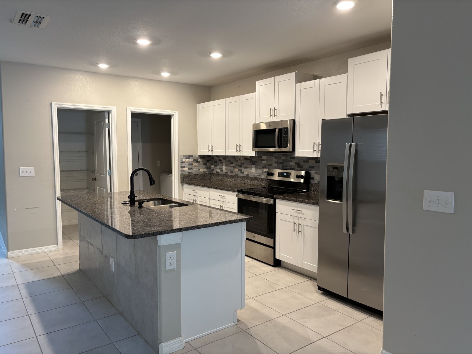 Villages Of Avalon property image