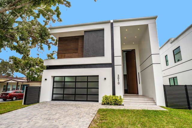 New Built Beauty In South Tampa-Four Bed, Four And A Half Bath property image