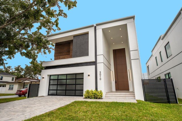 New Built Beauty In South Tampa-Four Bed, Four And A Half Bath property image