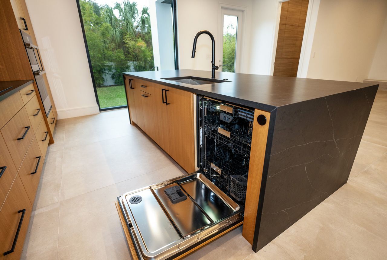 New Built Beauty In South Tampa-Four Bed, Four And A Half Bath property image