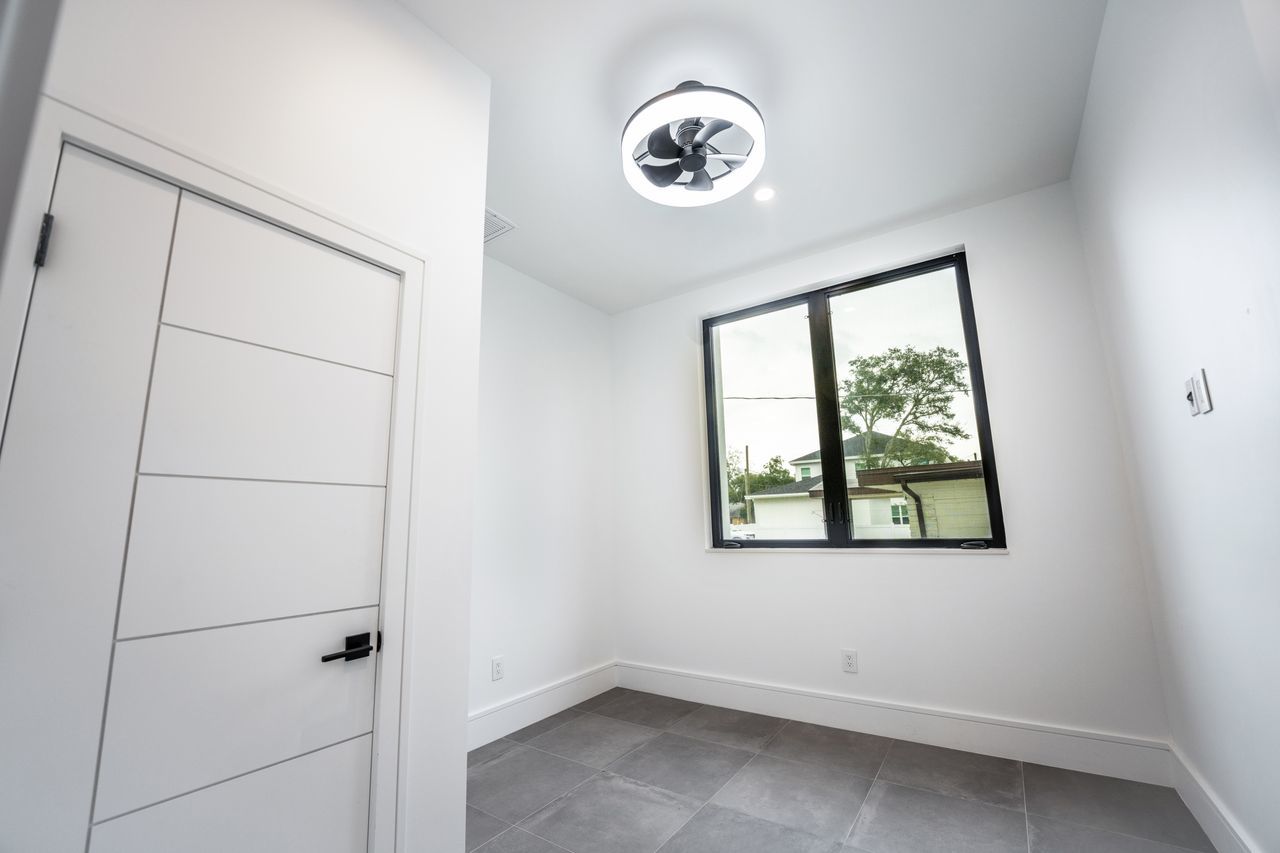 New Built Beauty In South Tampa-Four Bed, Four And A Half Bath property image