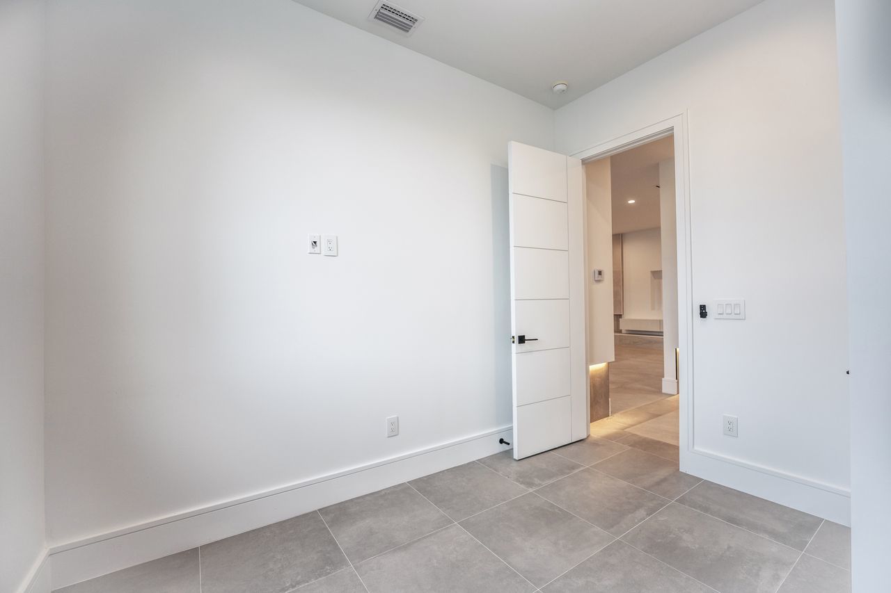 New Built Beauty In South Tampa-Four Bed, Four And A Half Bath property image