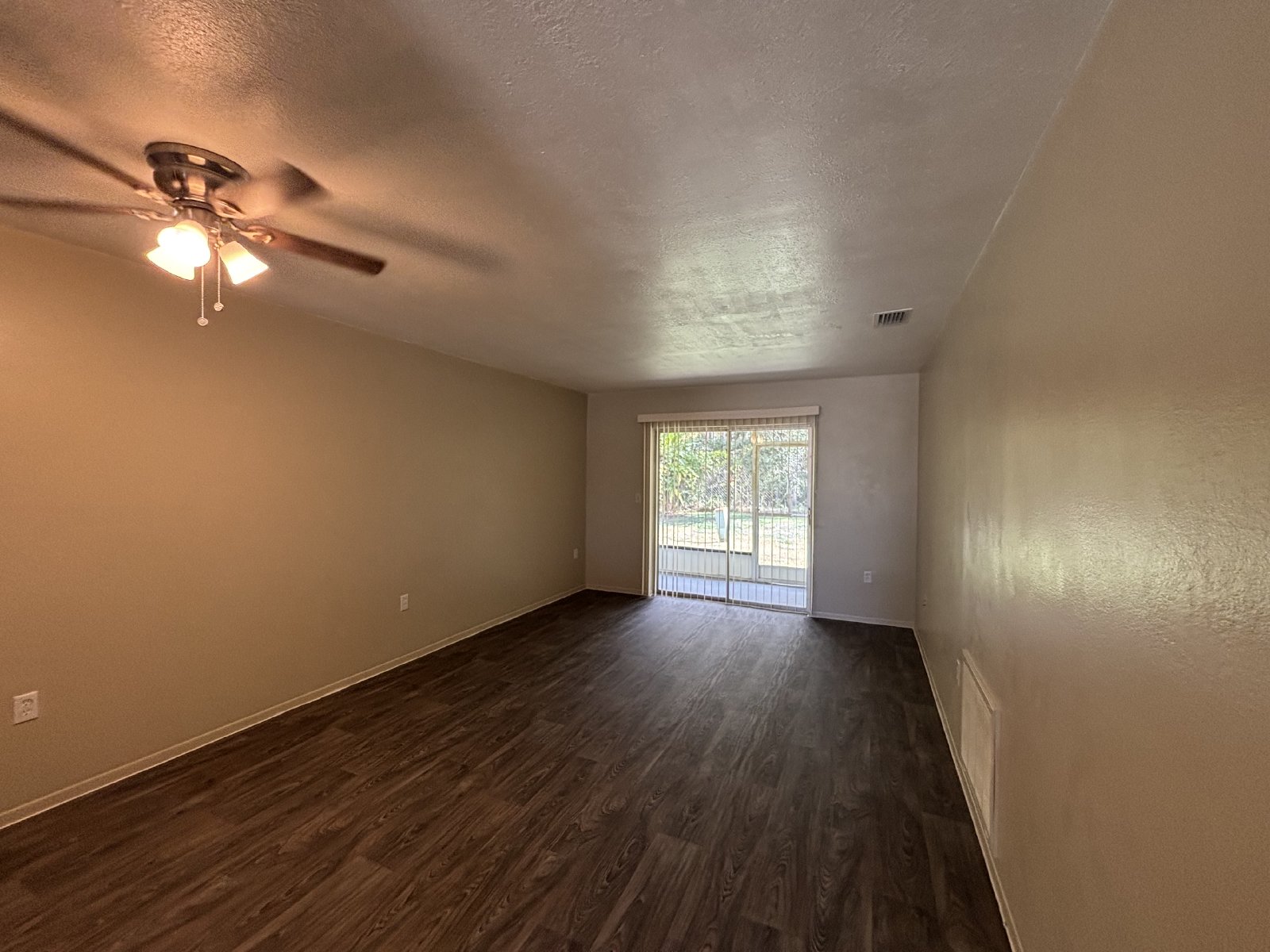 Beautiful Renovated 2/1 Villa property image