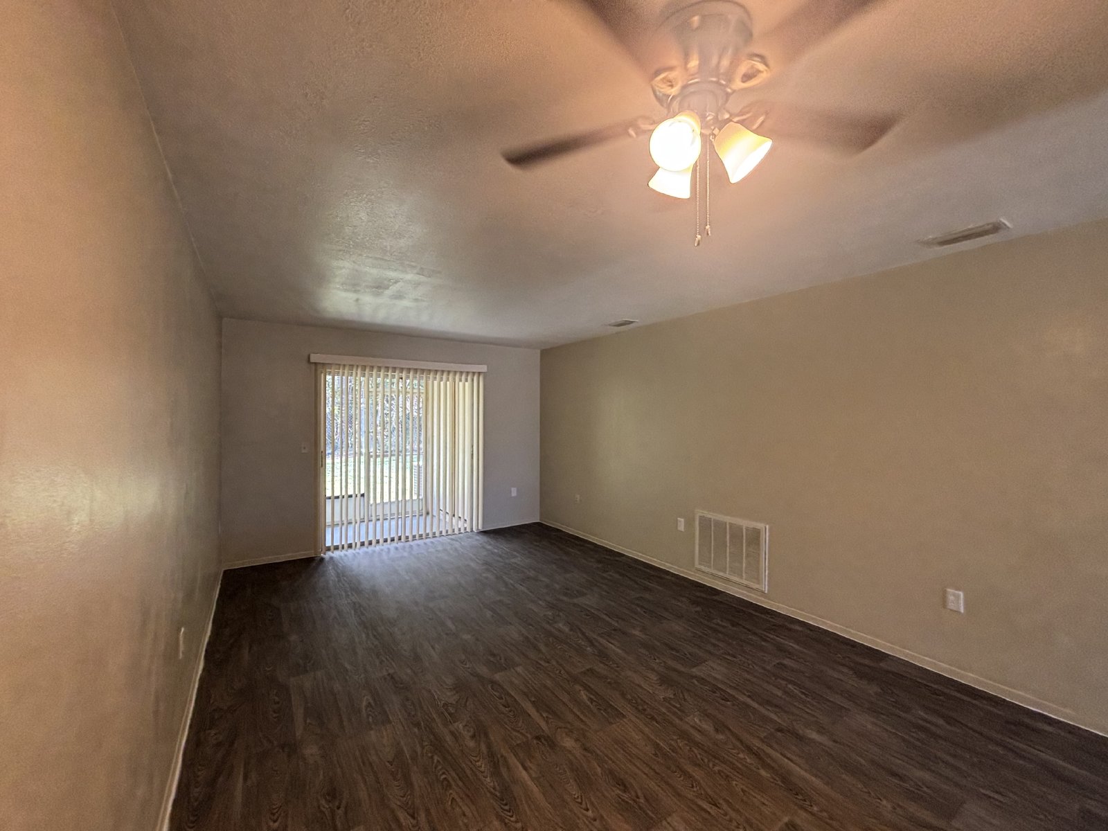 Beautiful Renovated 2/1 Villa property image