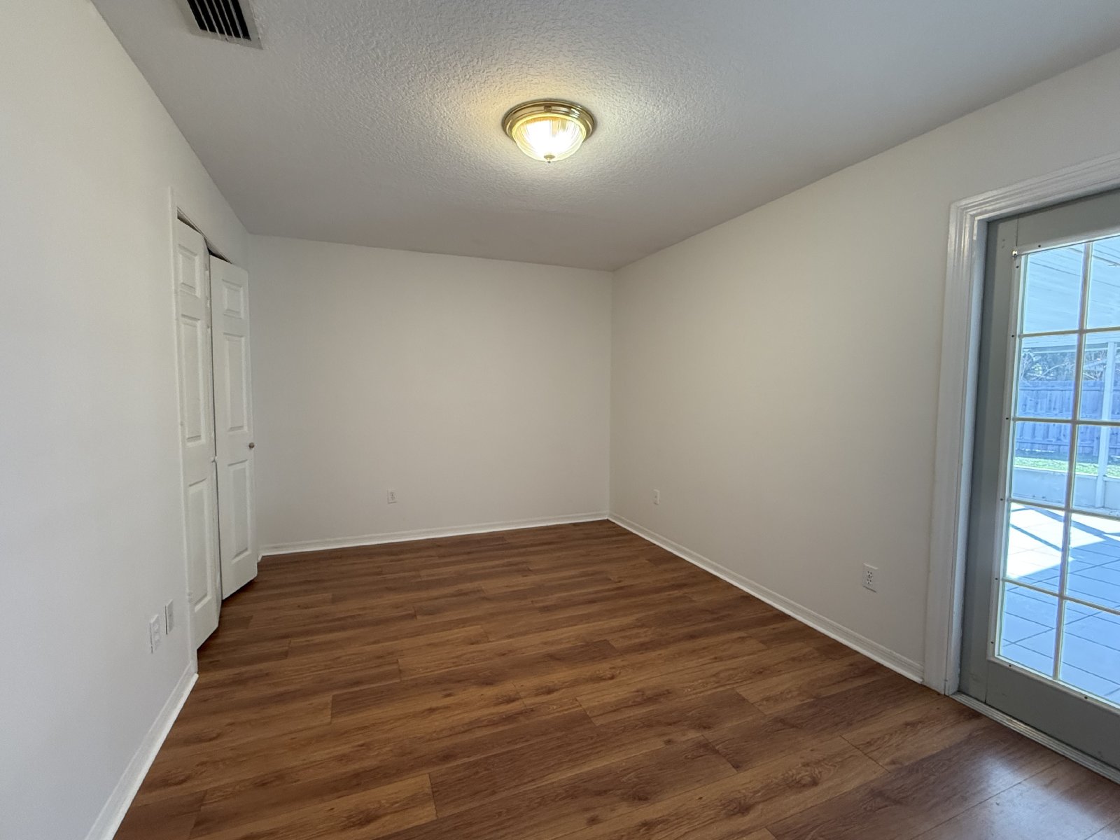 Gorgeous 4/2/2 Pool Home With Wood Floors On 1/2 Acre property image