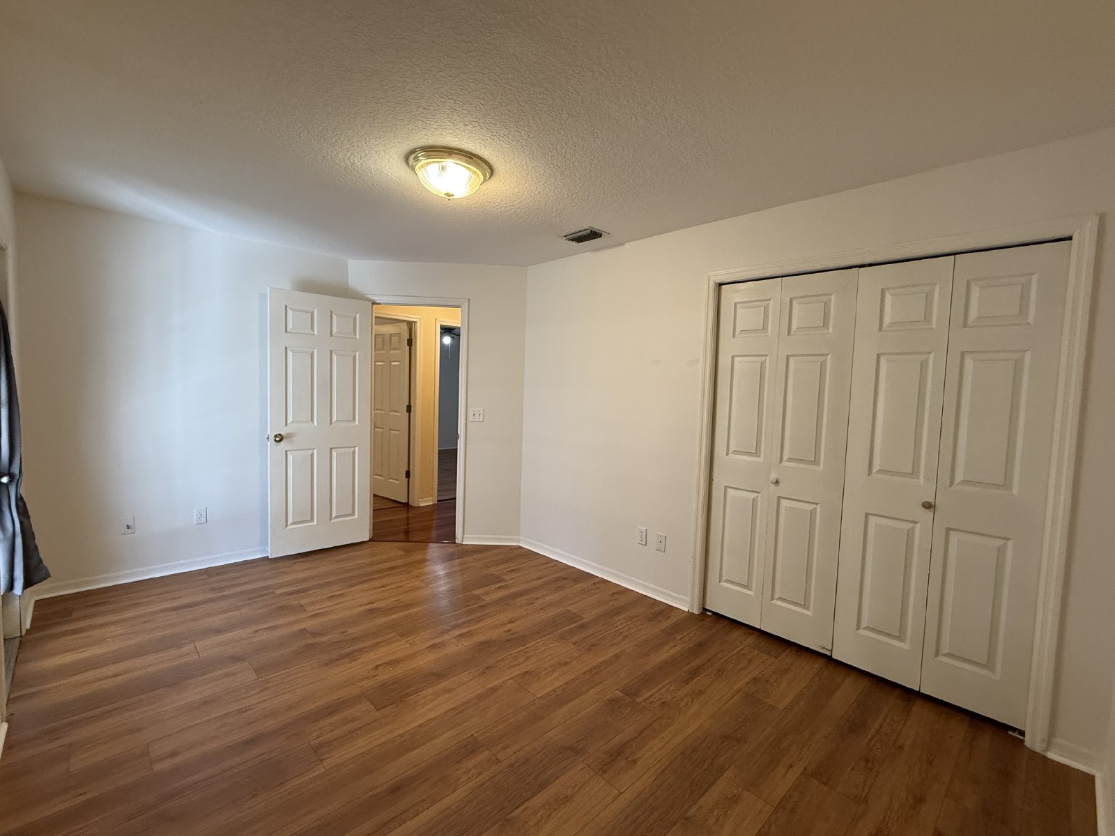 Gorgeous 4/2/2 Pool Home With Wood Floors On 1/2 Acre property image