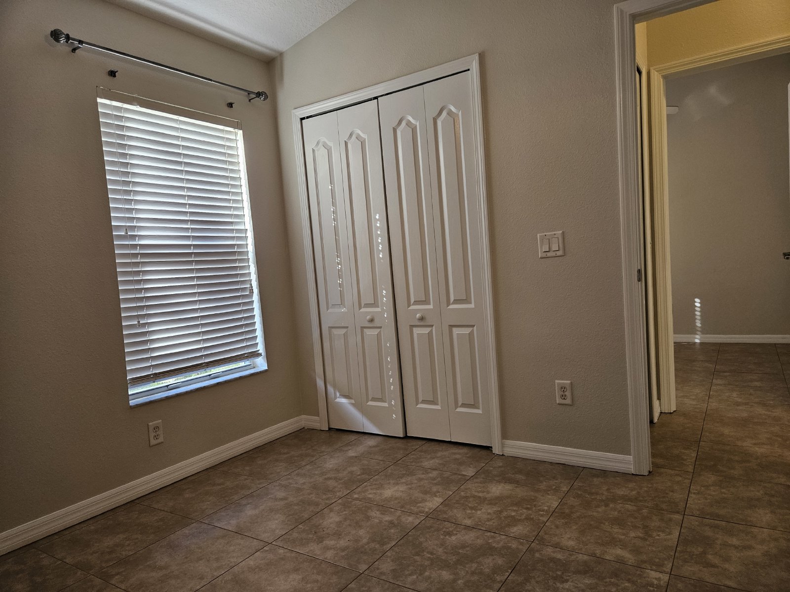 3 Bedroom, 2 Bath / ALL TILE FLOORING / FRESH INTERIOR PAINT! property image