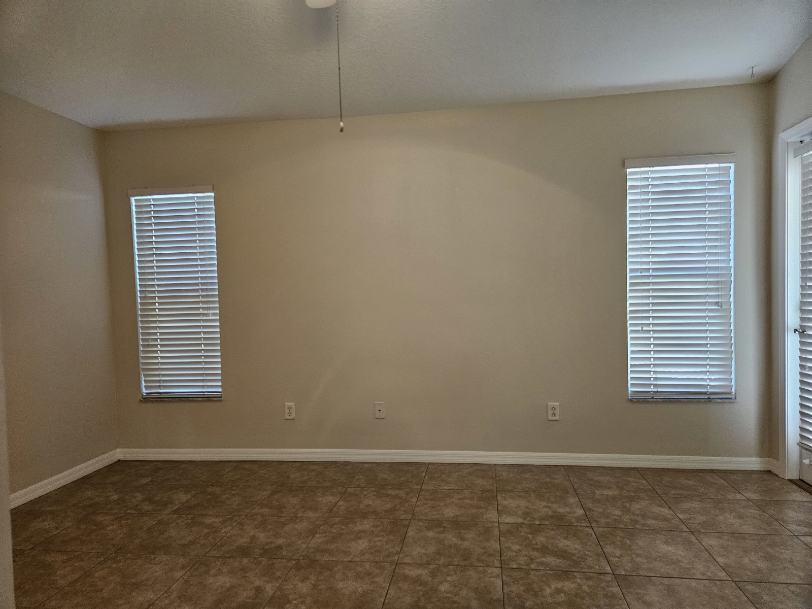 3 Bedroom, 2 Bath / ALL TILE FLOORING / FRESH INTERIOR PAINT! property image